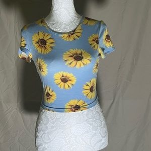 Shein women’s size small blue sunflower crop top